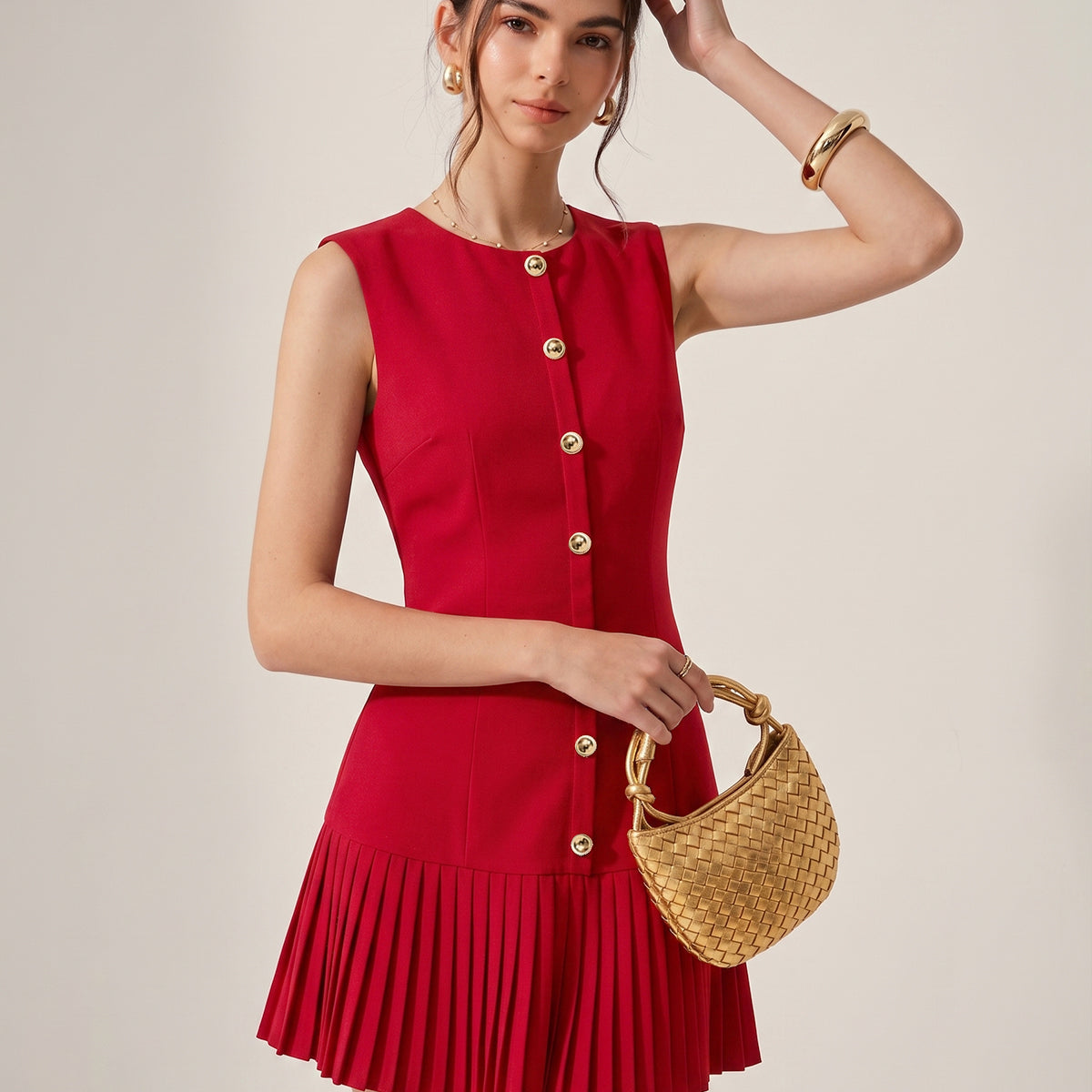 Metal Detail Sleeveless Slim Fit Pleated Mini Dress